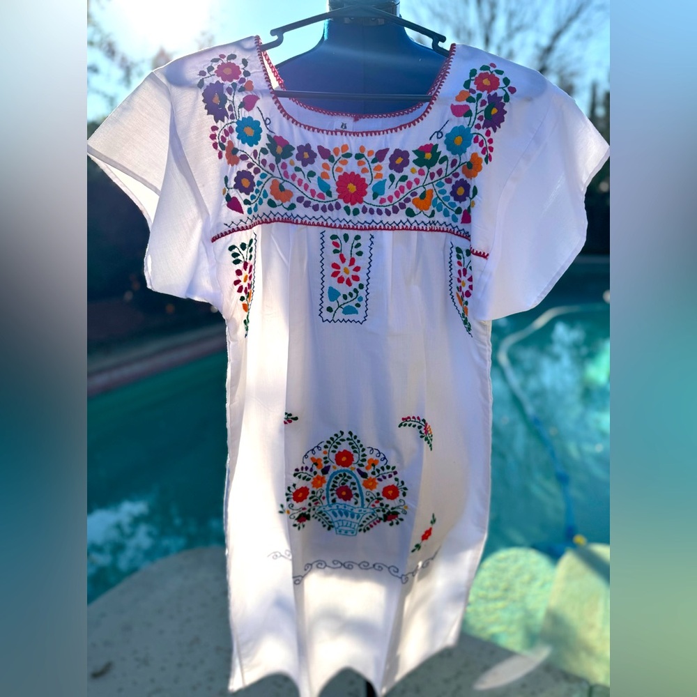 Artesanias Mickey Embroidered Florals Midi Dress Size S